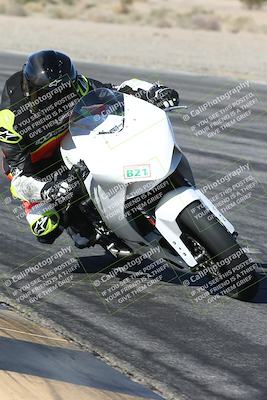 media/Dec-04-2025-Racers Edge (Thu) [[5ebc9f124d]]/3-B Group/3-Session 2 (Turn 7 Inside)/